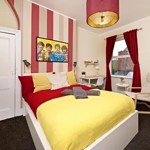 - The Beatles Theme House - Penny Lane Dd1 Liverpool